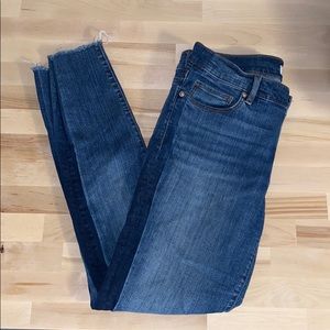Two-toned skinny jeans